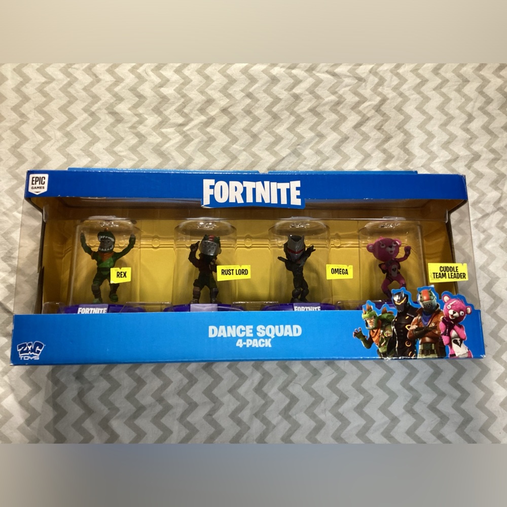 Domez Fortnite Dance Squad 4 Pack Action Figures